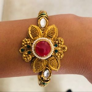 Colorful Gone Tone Bracelet